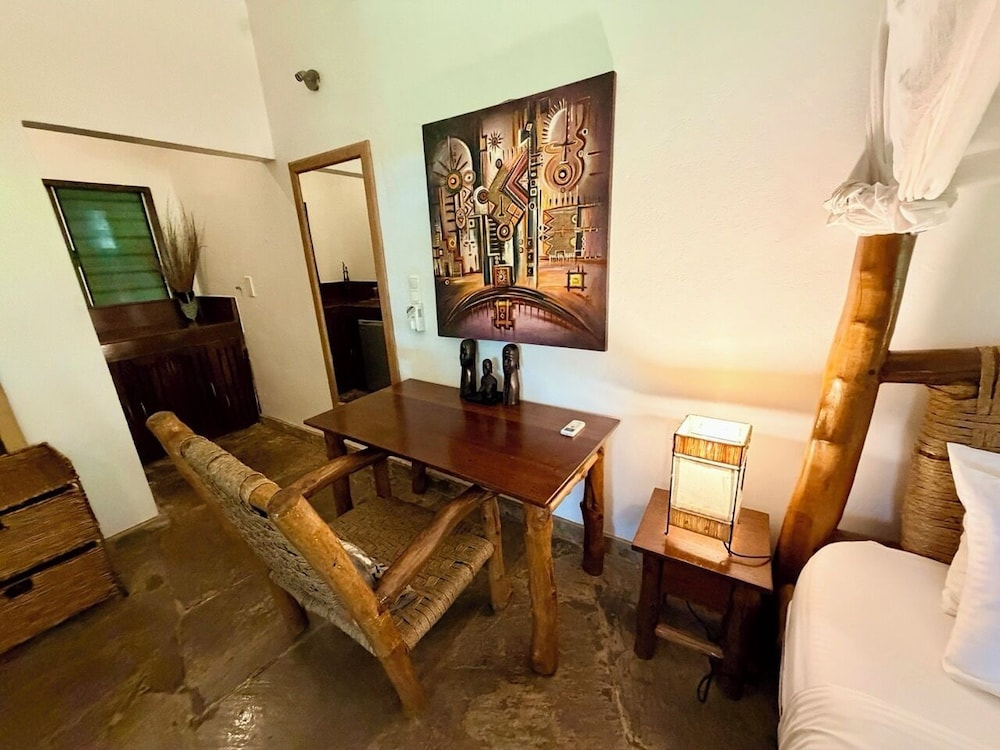 Galu Ecolodge