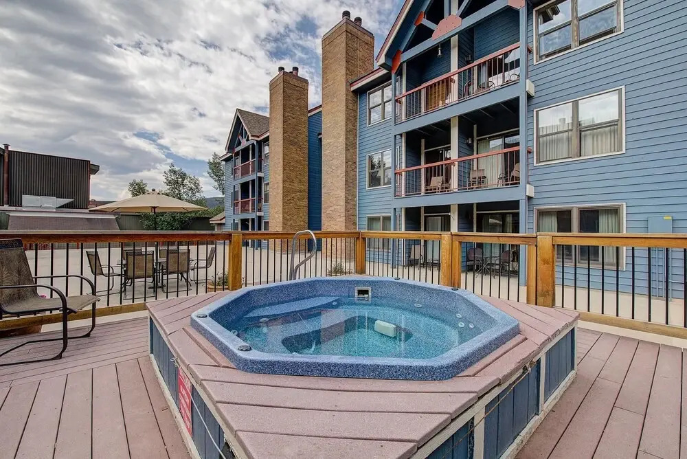 Ski-in Downtown Breckenridge Condo