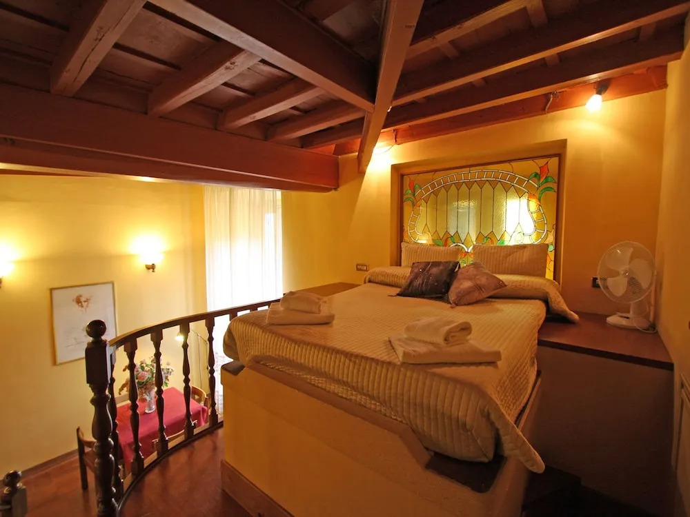Travel & Stay - Gesù 2