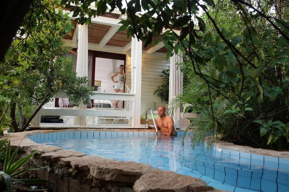Eili Suites