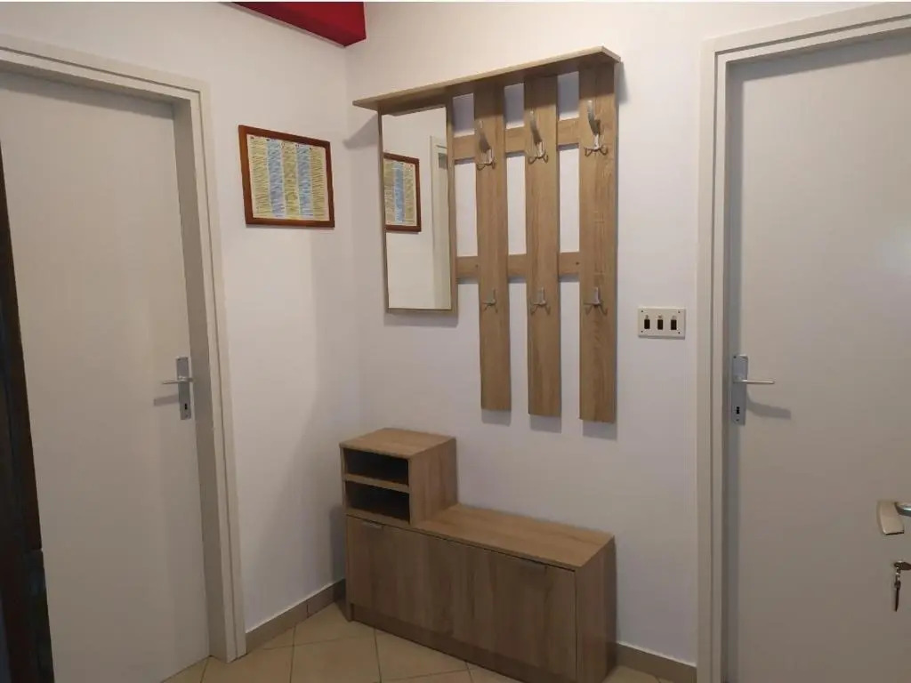 Apartments with parking space Pag - 18848