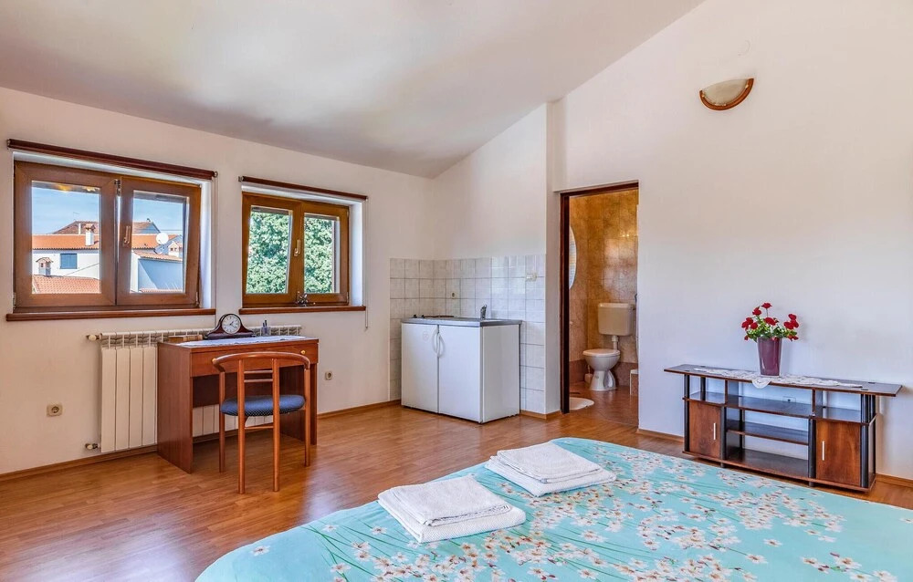 Stunning Home in Medulin With Wifi and 7 Bedrooms