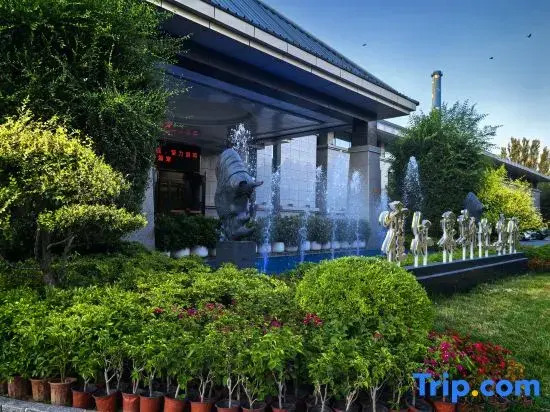 Huoerguosi Yingbin Guest House