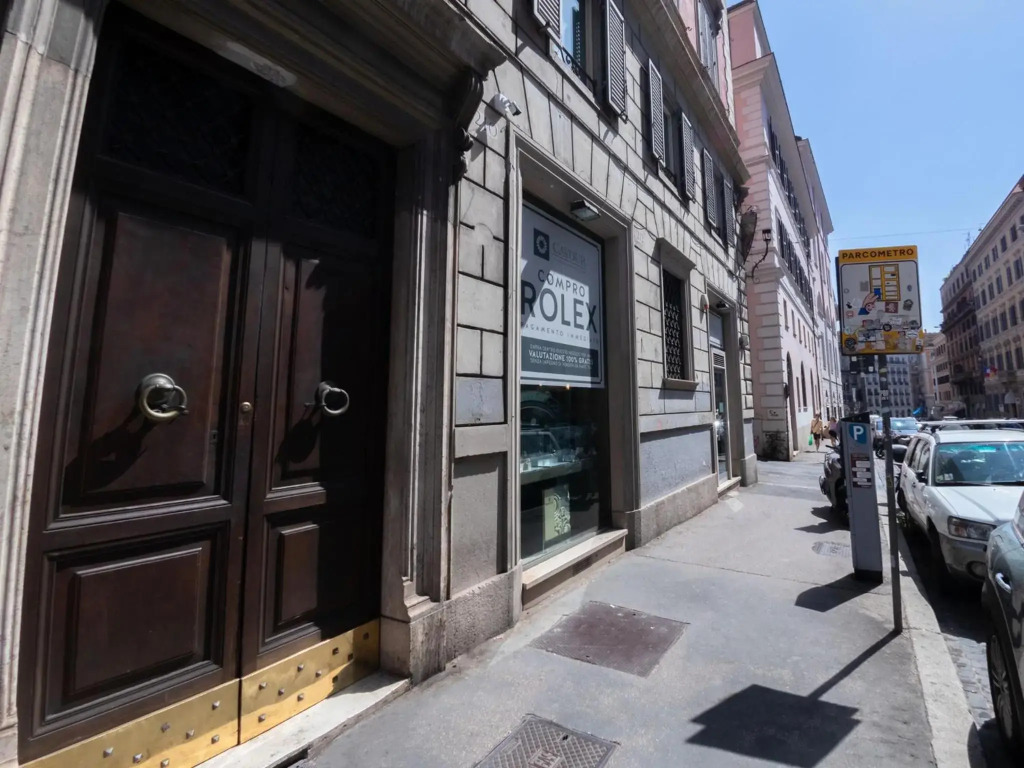 The Best Rent - Beautiful two-bedroom apartment near Colosseo