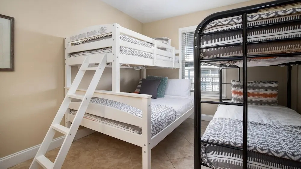 Beachside Villas 1032 in Seagrove- 3BR 2.5BA - (11)