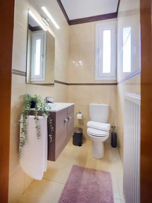 GPK Bright & Stylish 4BR - Central with Free Parking
