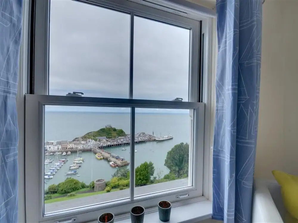 Beautiful apartment in Ilfracombe near sea