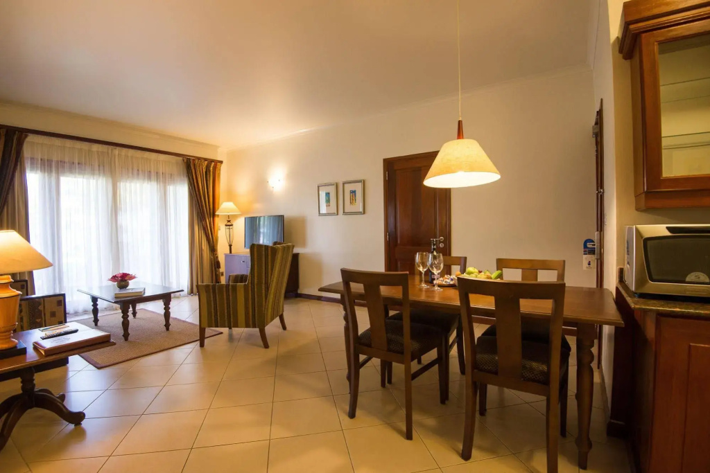 Курортный отель White Sands Conference Centre