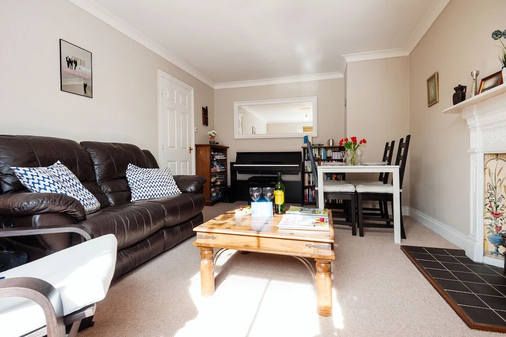 The Hogarth Road Nest - NB1