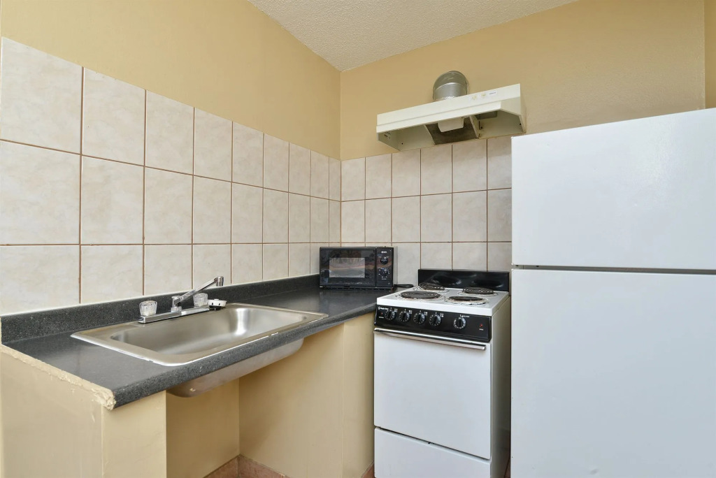 LaPlace Motel