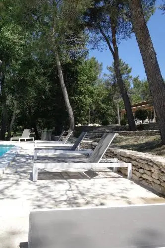 Zen et Chic, juste à coté de la Bastide de Marie