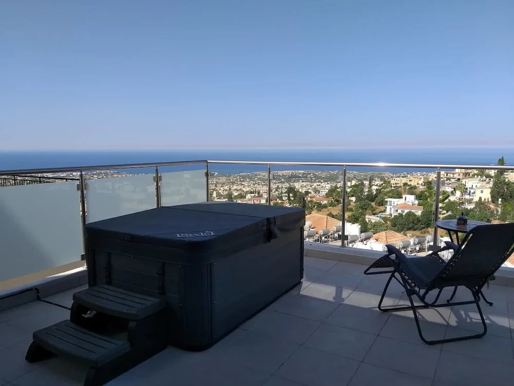 Panoramic Holidays Deluxe 2
