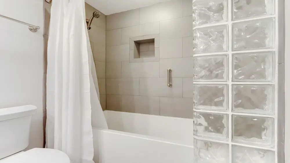 3506 Windsor 2 Bedroom Condo