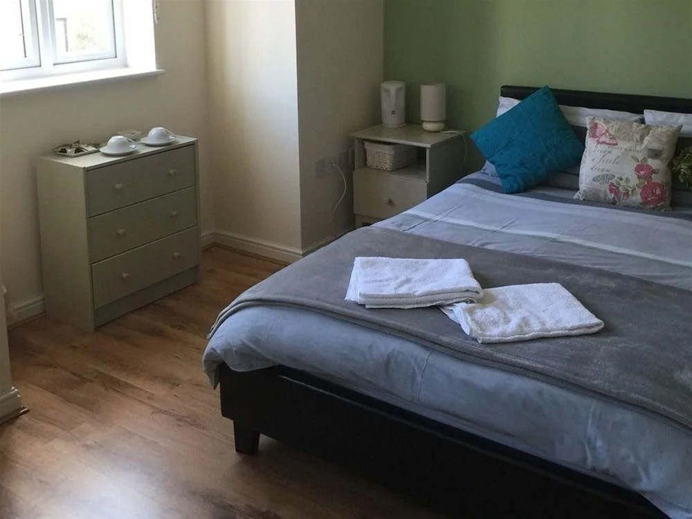 Accommodation Circus Drive