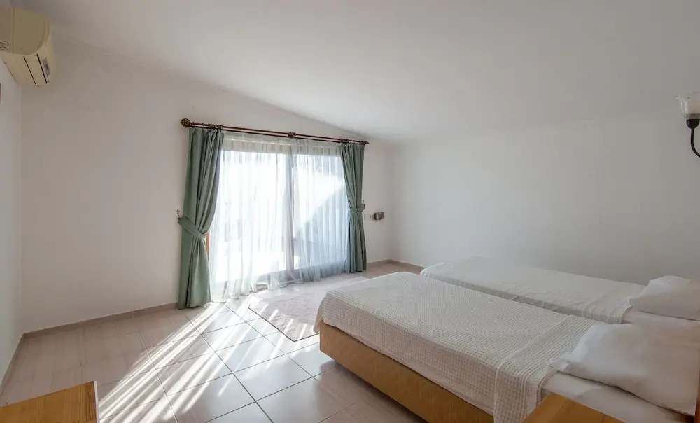 Sea View Villa - Private Pool- 7 min to Beach