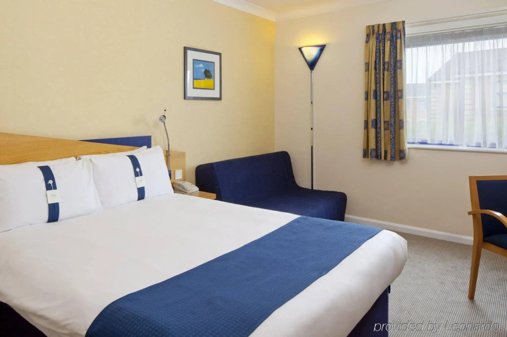 Holiday Inn Express Northampton - South by IHG