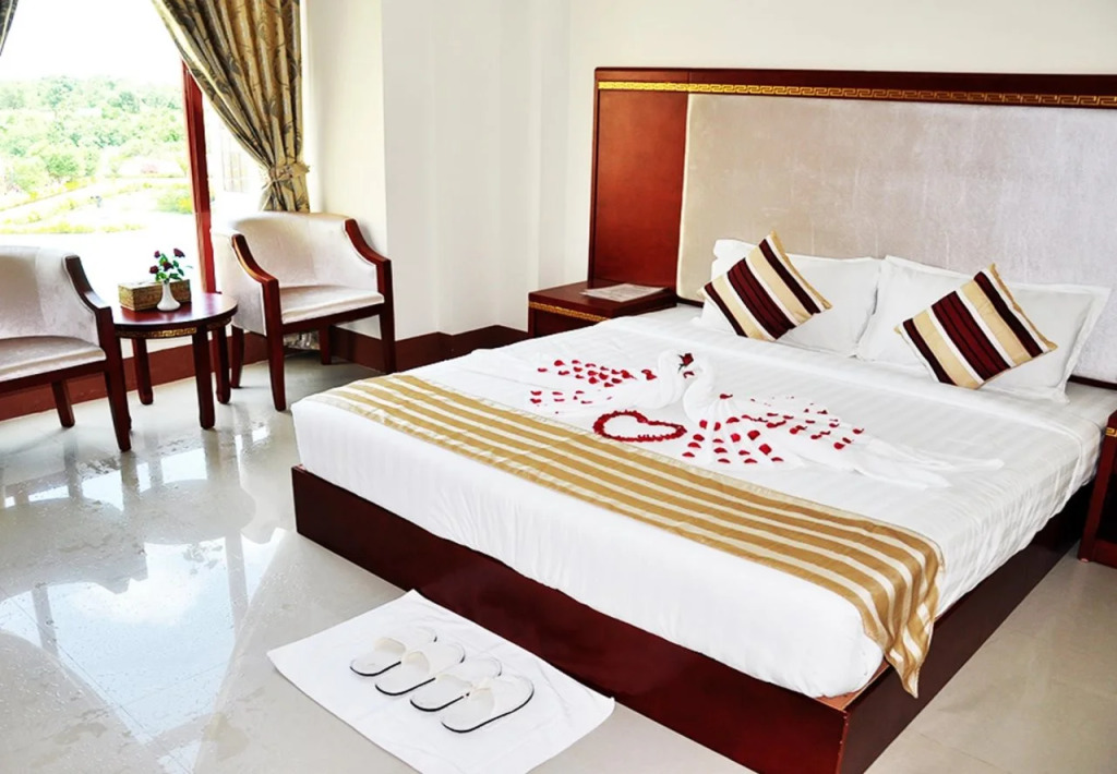 Rose Land Apartment Hotel