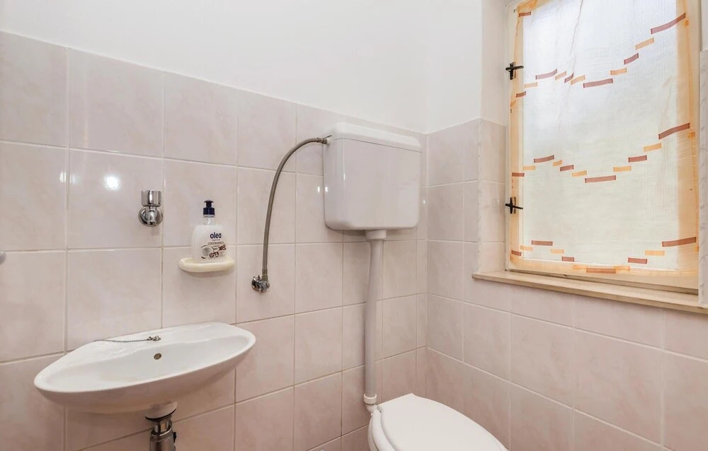 Nice Home in Matulji With Wifi and 2 Bedrooms