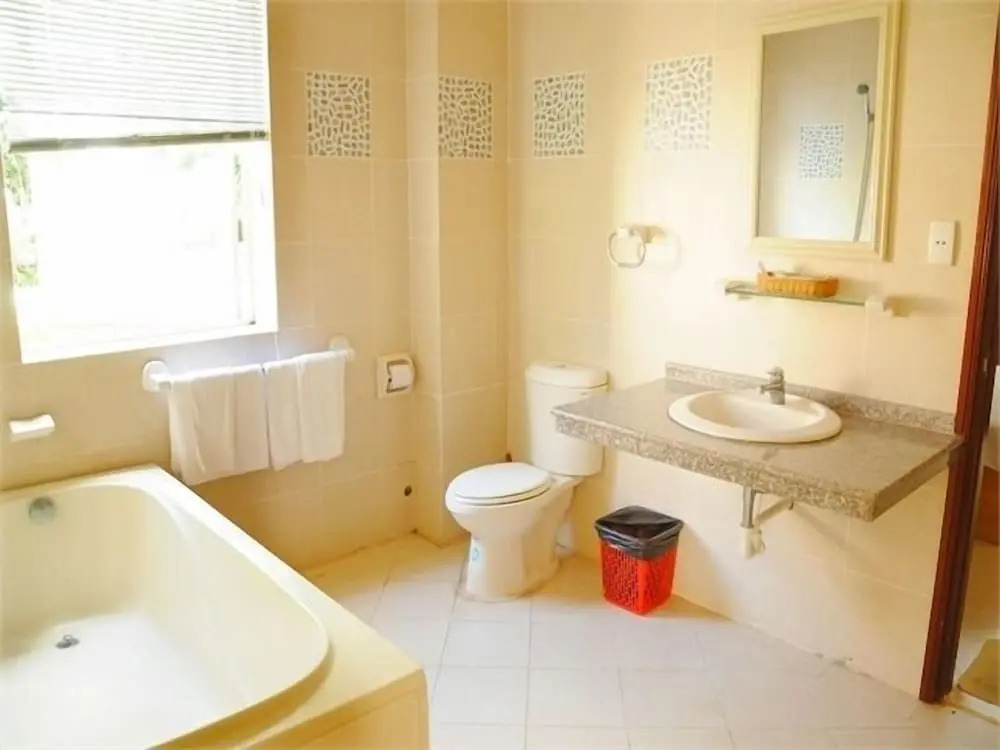 River Ray Estates