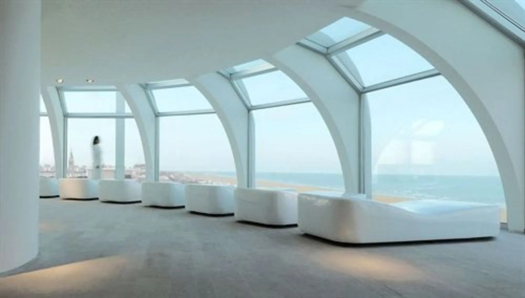 i-Suite Hotel