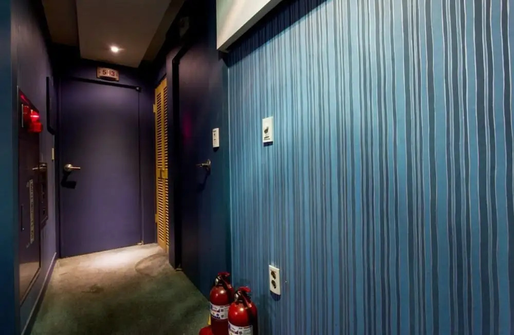 Chaumiere Motel