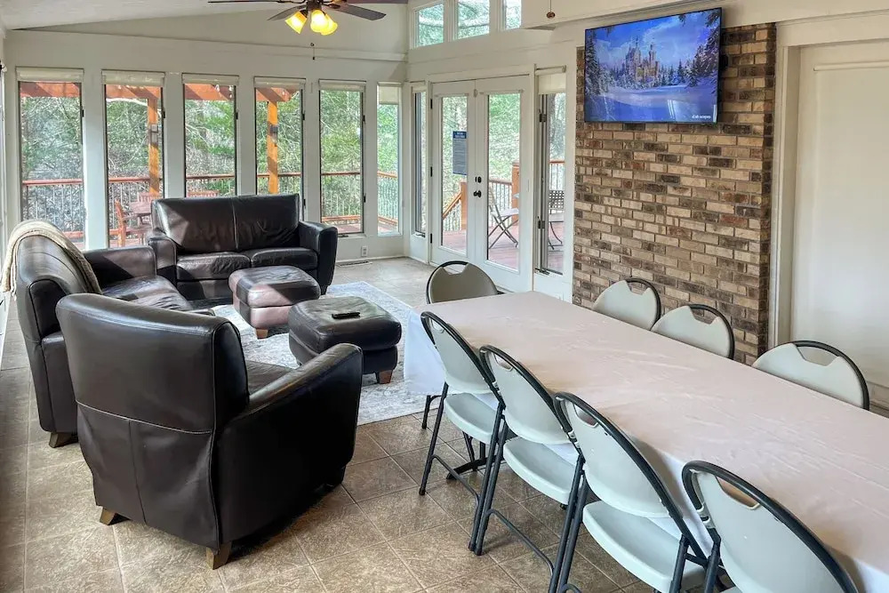 Large Dahlonega Home, Ideal for Family Gatherings!