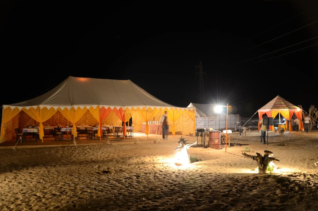Sheesh Mahal Desert Camp