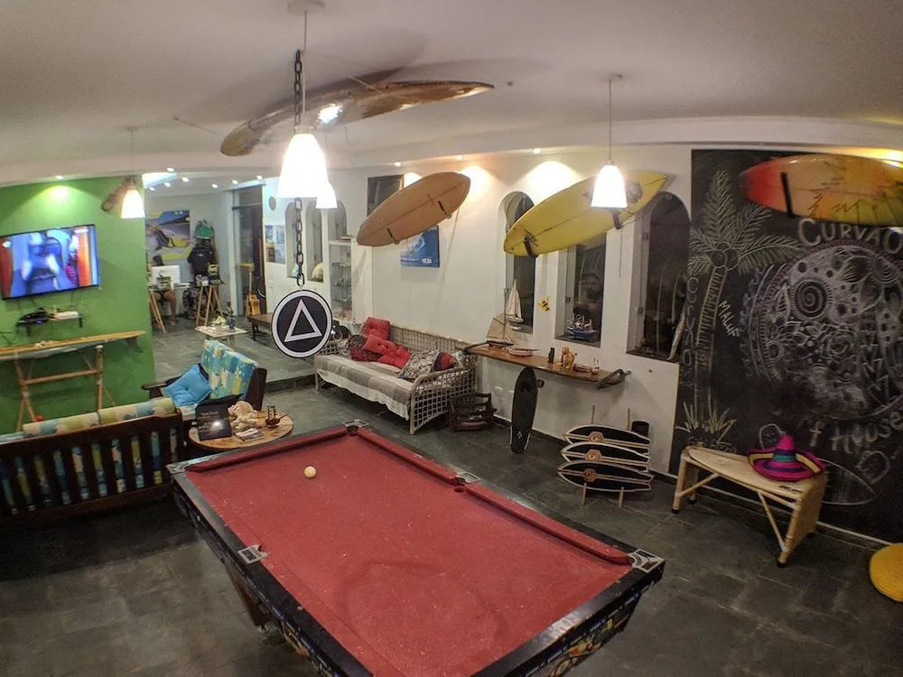Curvão Surf House