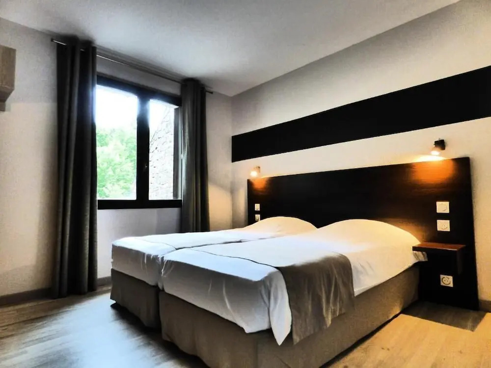 Hôtel Restaurant Prunières
