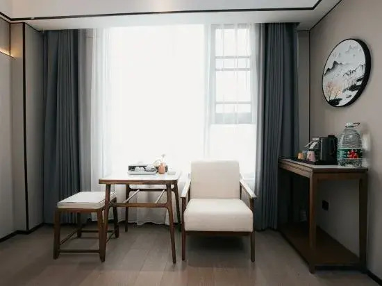 Moshang Qingju Hotel (Xihua Nuwa Plaza Branch)