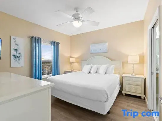 Splash Resort 104W