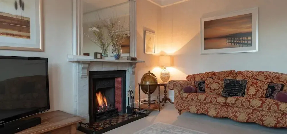 The Birches - Large Luxurious Villa