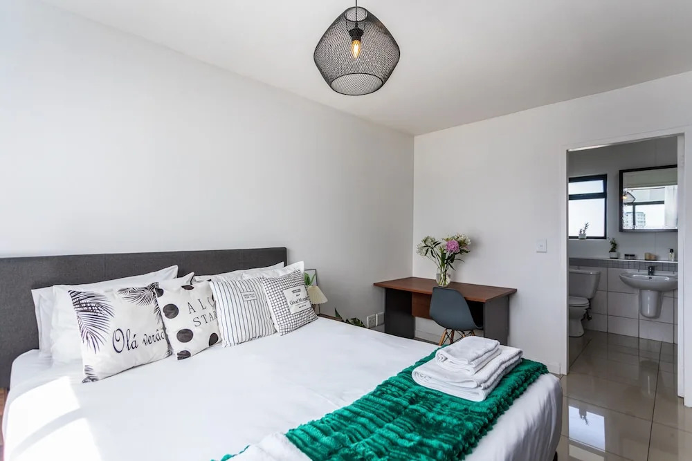 Knightsbridge 702w by Ctha