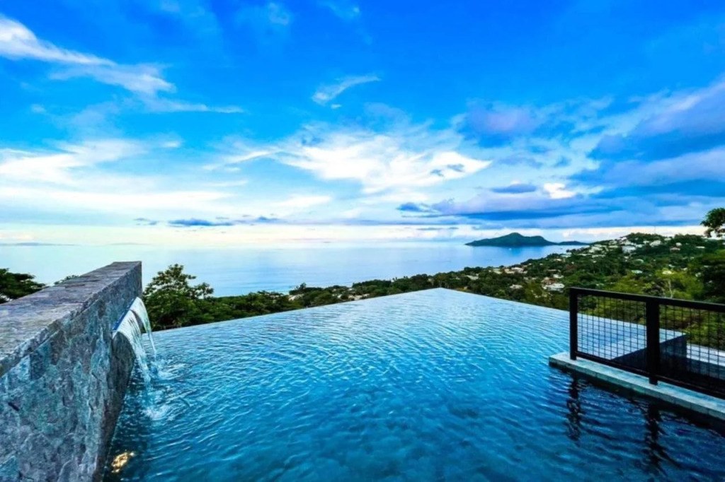 AQUA Boutique Hotel- Secluded Ocean View Suites & Infinity Pool