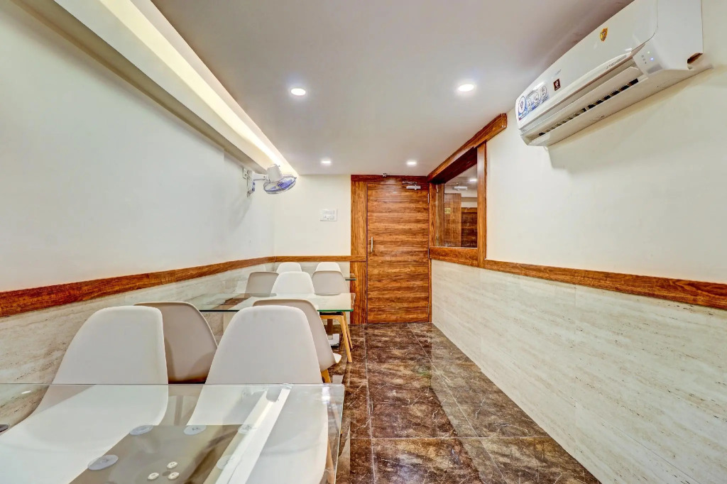 Capital O 79228 Hotel Peninsula Suites