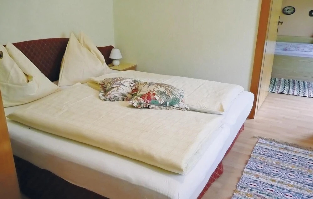 Beautiful Home in St.johann With 5 Bedrooms and Wifi