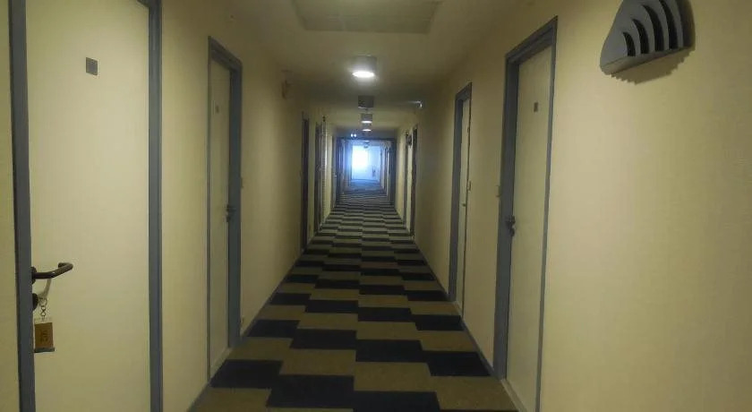 Au Relais de lOust