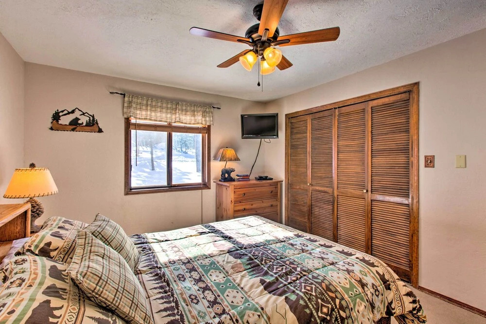 Serene Angel Fire Cabin w/ Community Pools!