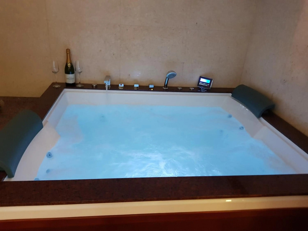 Mega Mall Monza Super Spa