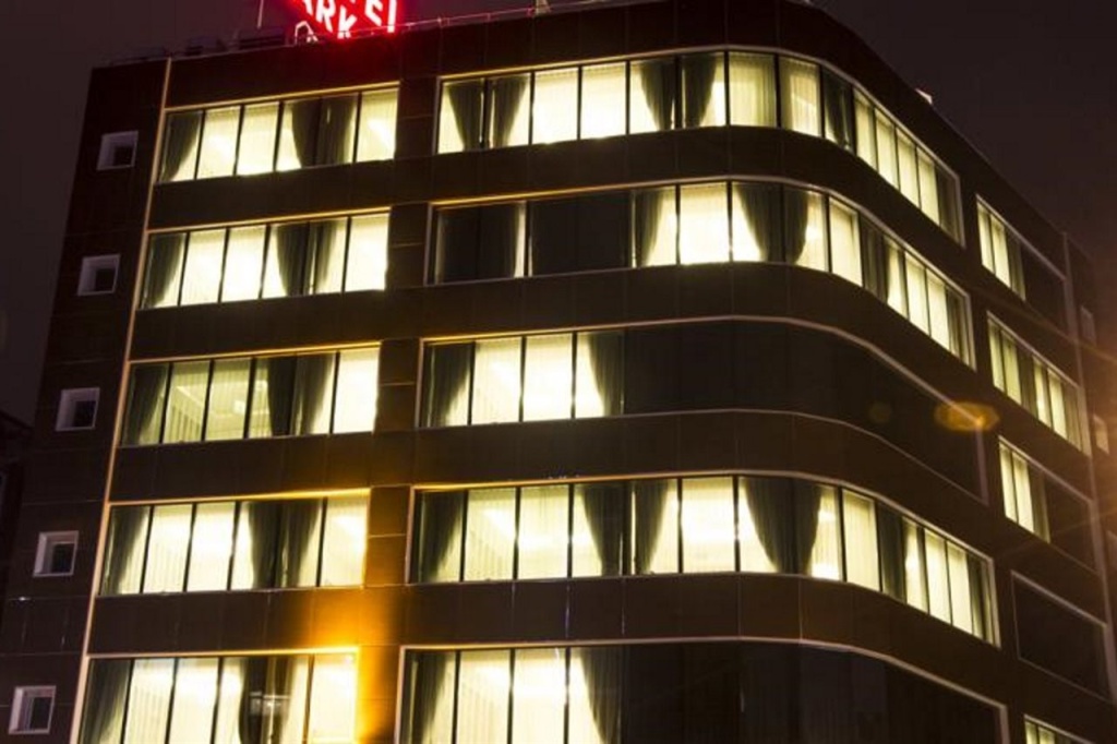 Park Square Hotel