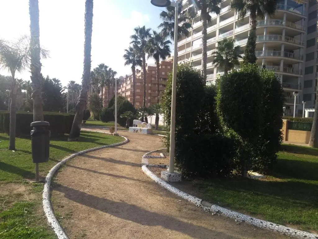 Marina Dor. 1ª Línea Planta 8. Precioso. 6 adultos + 1 bebé