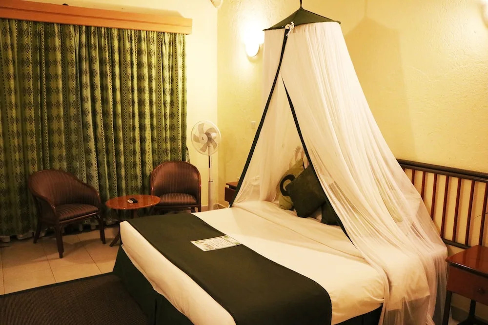 Maanzoni Lodge