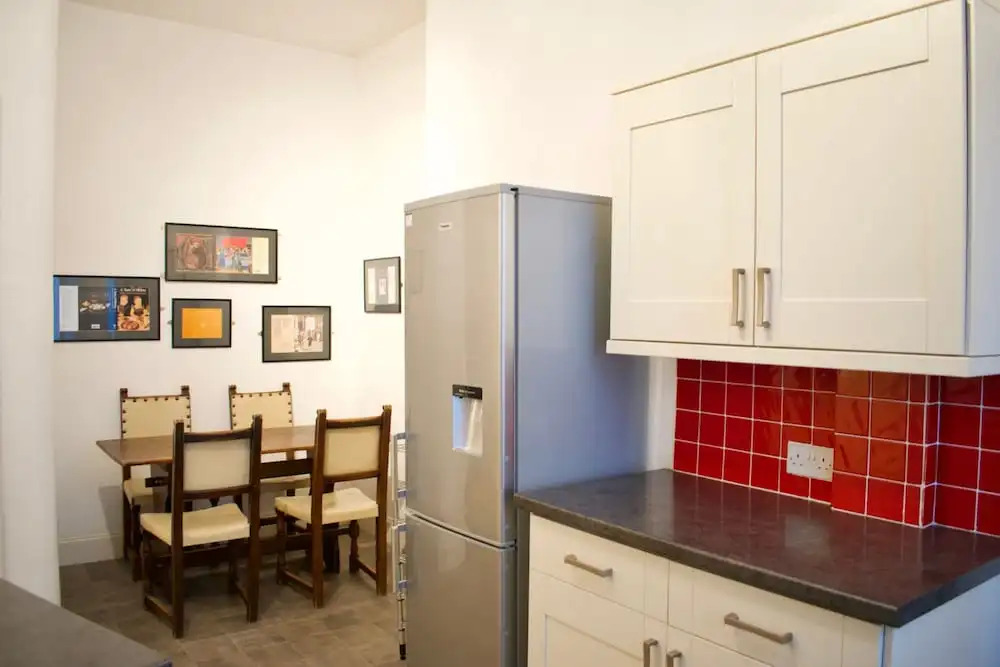 1 Bedroom Property in Leith