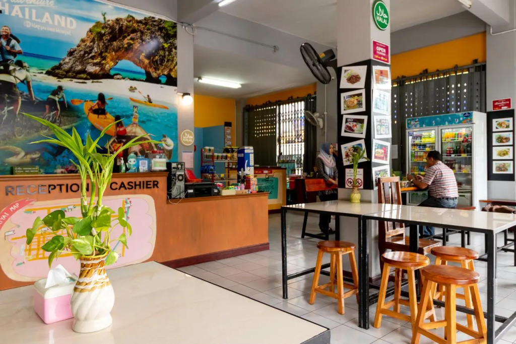 Hatyai Dee Hostel