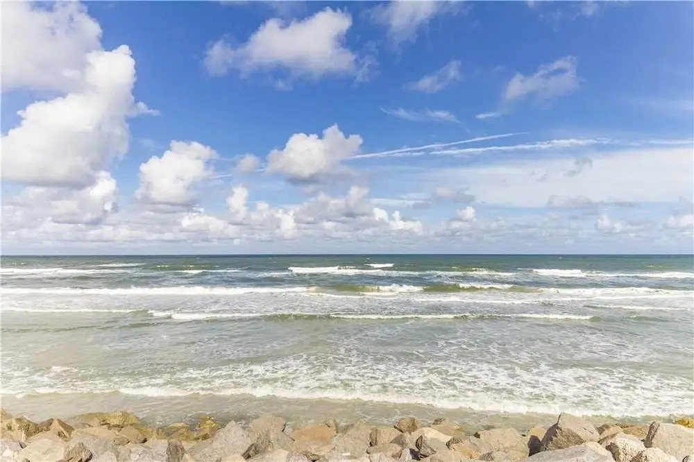 Artist Retreat, 2 Bedrooms, Summer Haven, 3 Houses to Beach, Sleeps 7