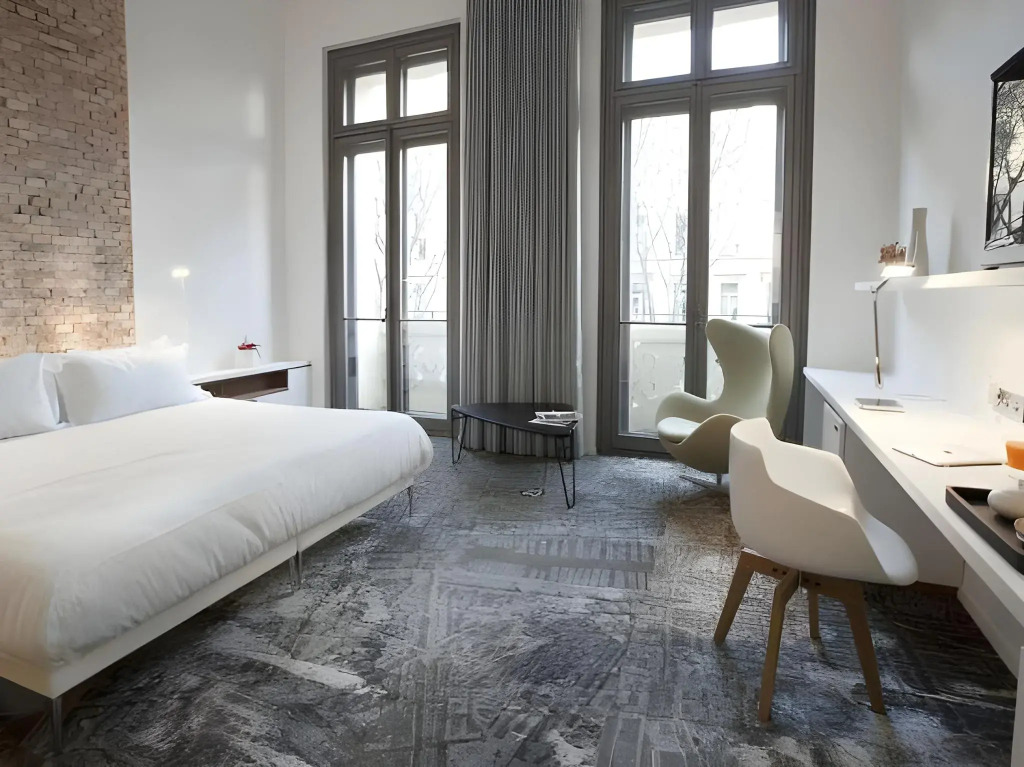 Hôtel C2