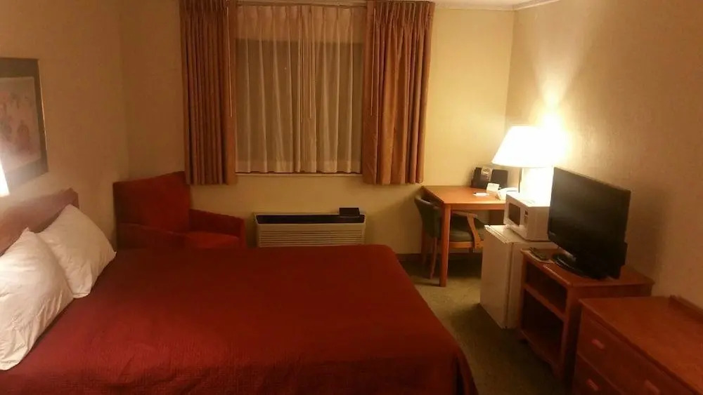Bent Fort Inn