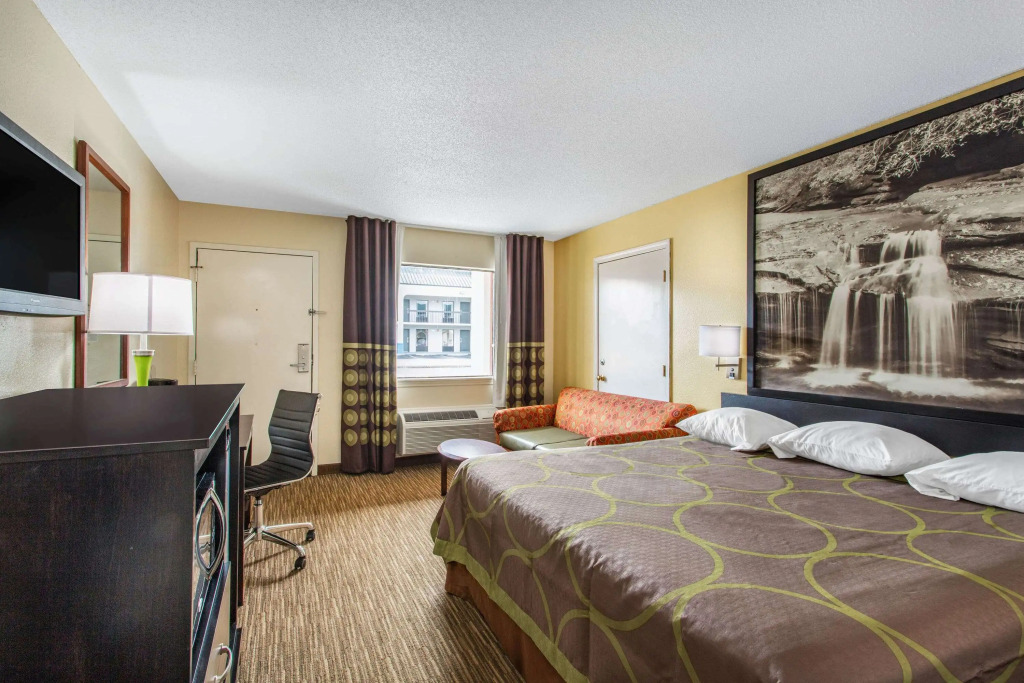 Super 8 by Wyndham Florence