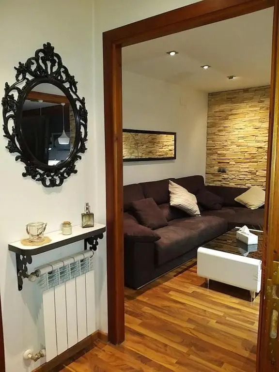 Apartamento a 1a linea Sant Llorenç de Montgai_ WhiteHouse