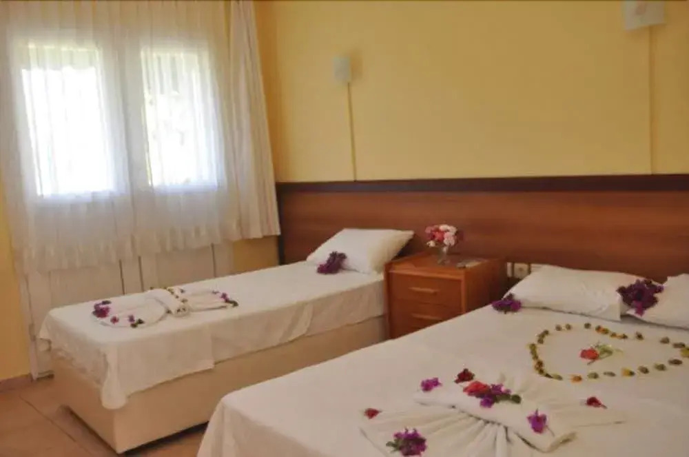 Sarsilmaz Otel